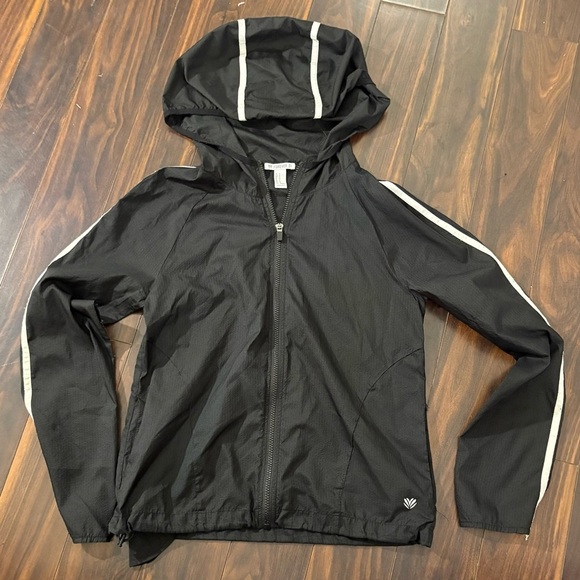 Forever 21 Black Zip-Up Jacket - Picture 2 of 4